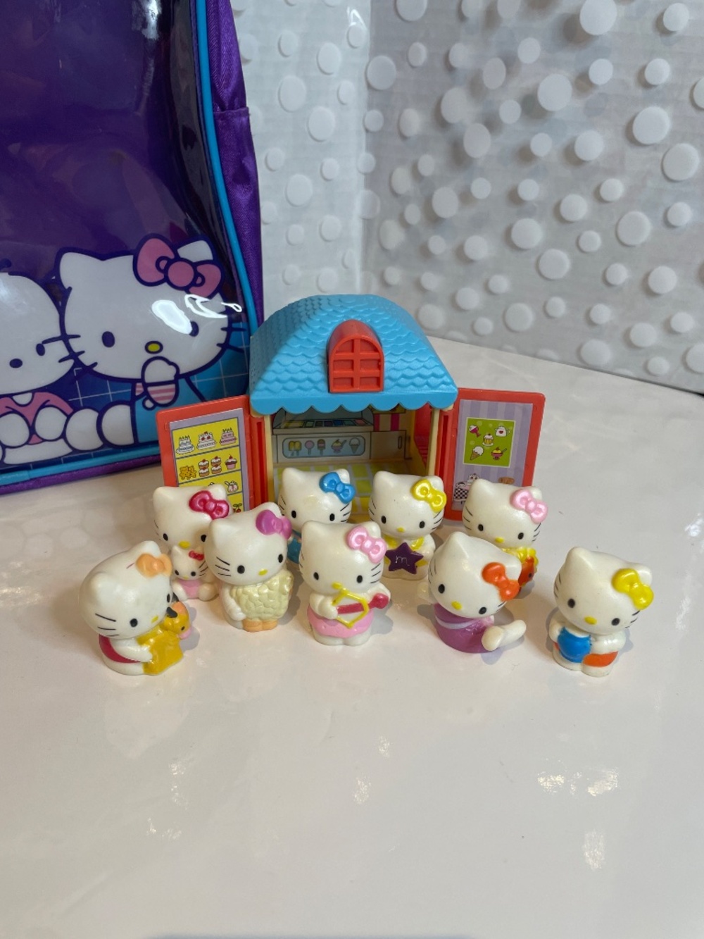 Hello Kitty 😻& Friends Backpack & Figure bundle - Picture 8 of 12
